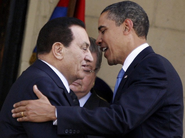 Obama Egypt Mubarak Embrace
