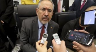 Former Venezuela Oil Minister Dies in Jail
