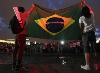 Comparison of Brazil and Turkey flag at protest 