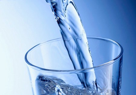 fresh water glass drink