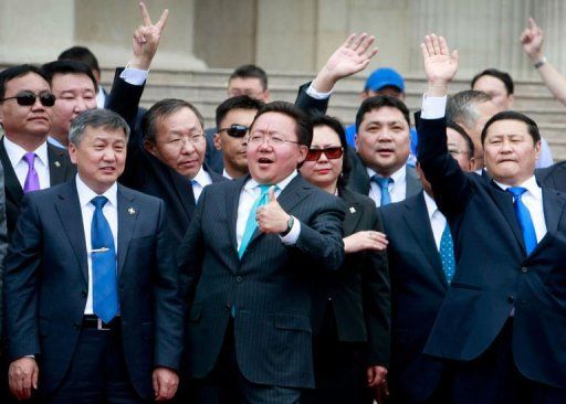 Mongolia Holds Successful Vote