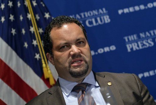 head of NAACP Steps Down from influential group