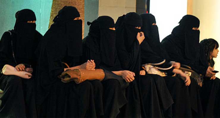 Saudi Women Register To Vote